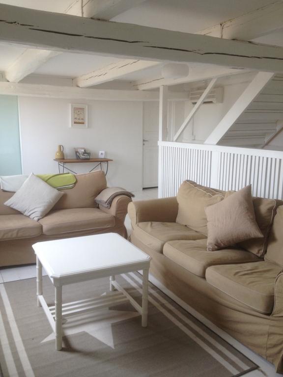 Bed and Breakfast Red Bird Farm Истад Экстерьер фото