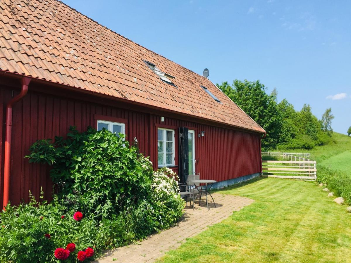 Bed and Breakfast Red Bird Farm Истад Экстерьер фото
